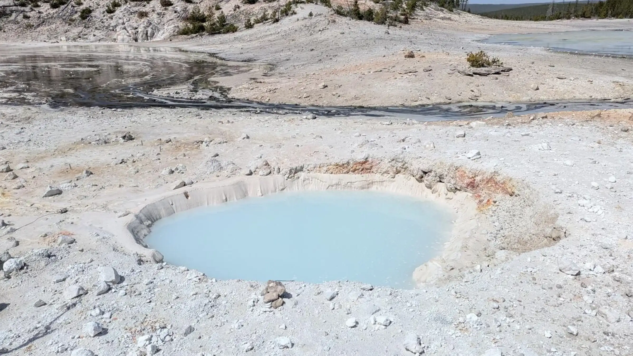 Yellowstone’s Newest Hot Spring Is Ice-Blue and the Size of a Jacuzzi